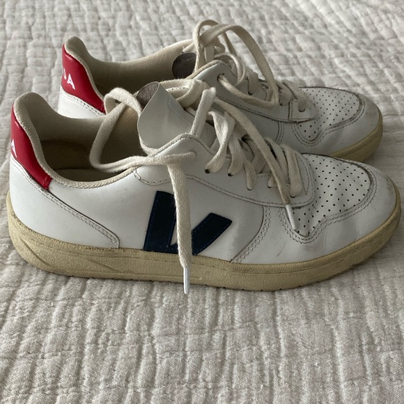 Veja V10 sneakers - Picture 2 of 5